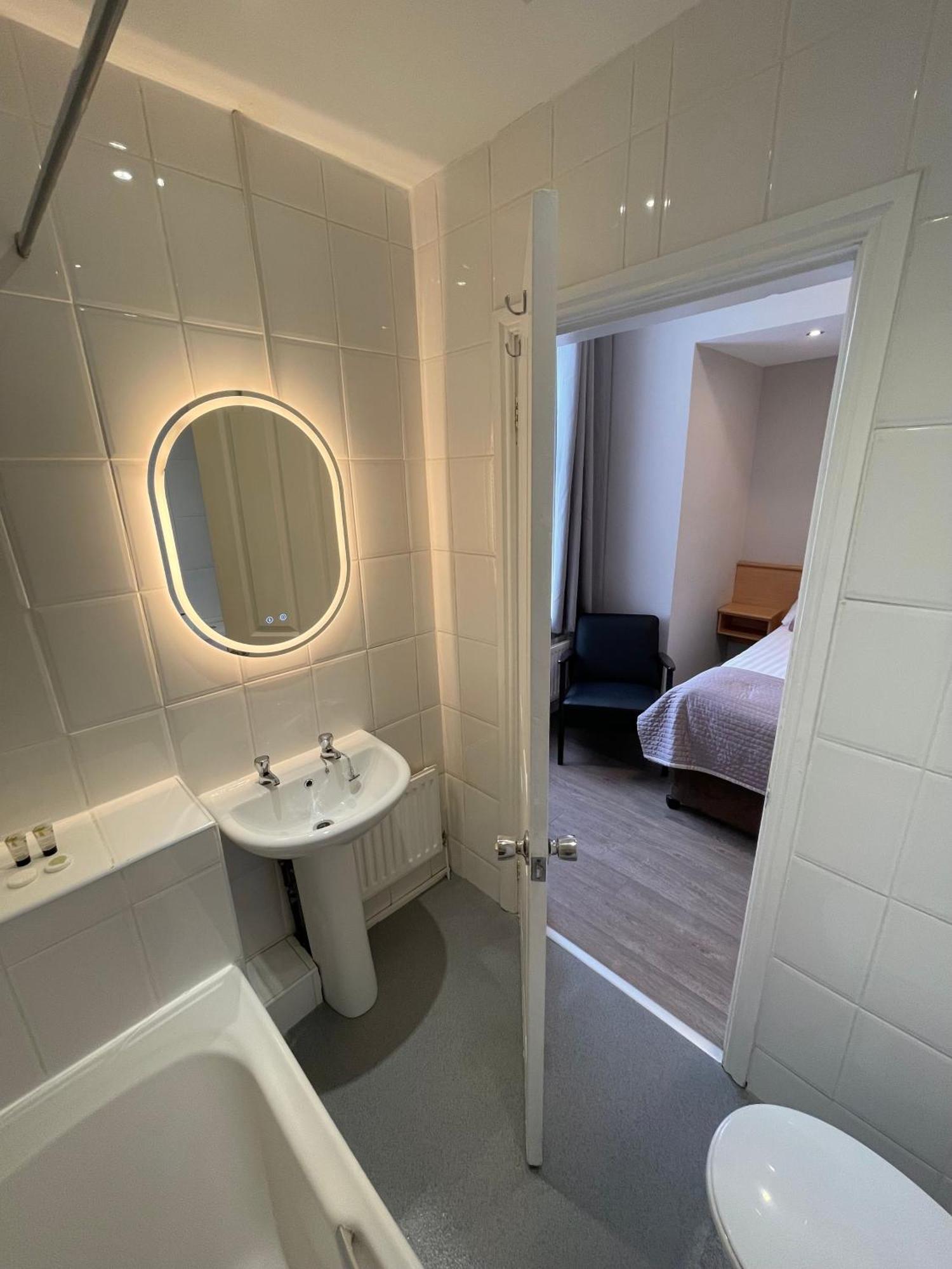 The Westlynne Hotel & Apartments Manchester Esterno foto
